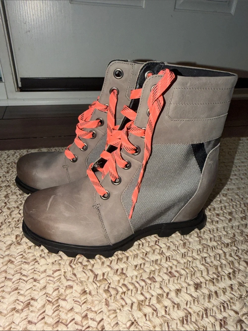 Joan Of Arctic Wedge III Lexie Boot 9.5 NWOT